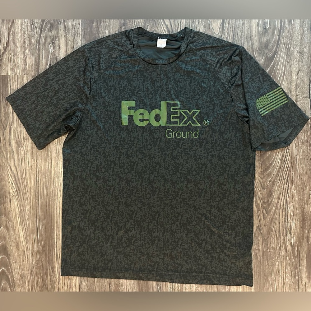 Dex FedEx Ground Short Sleeve Logo Tee in Dark Olive and Black